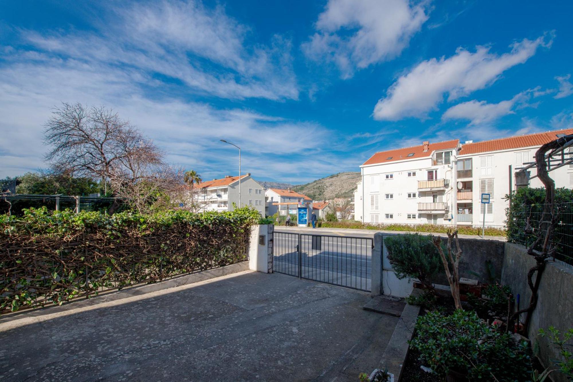 Apartment Italia Дубровник Экстерьер фото
